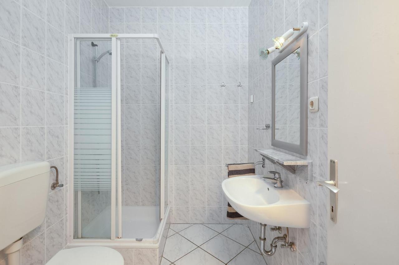Germania Rooms & Apartments Целина Номер фото