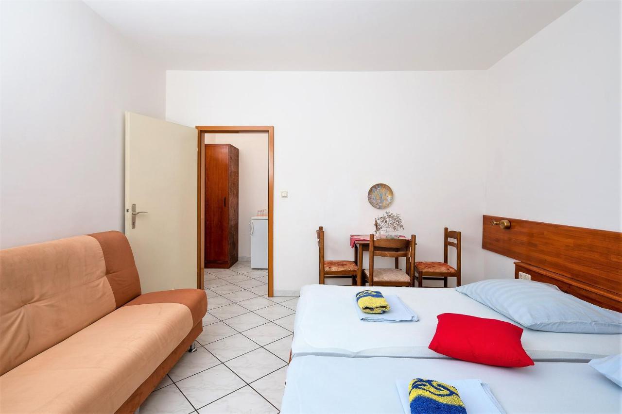 Germania Rooms & Apartments Целина Номер фото